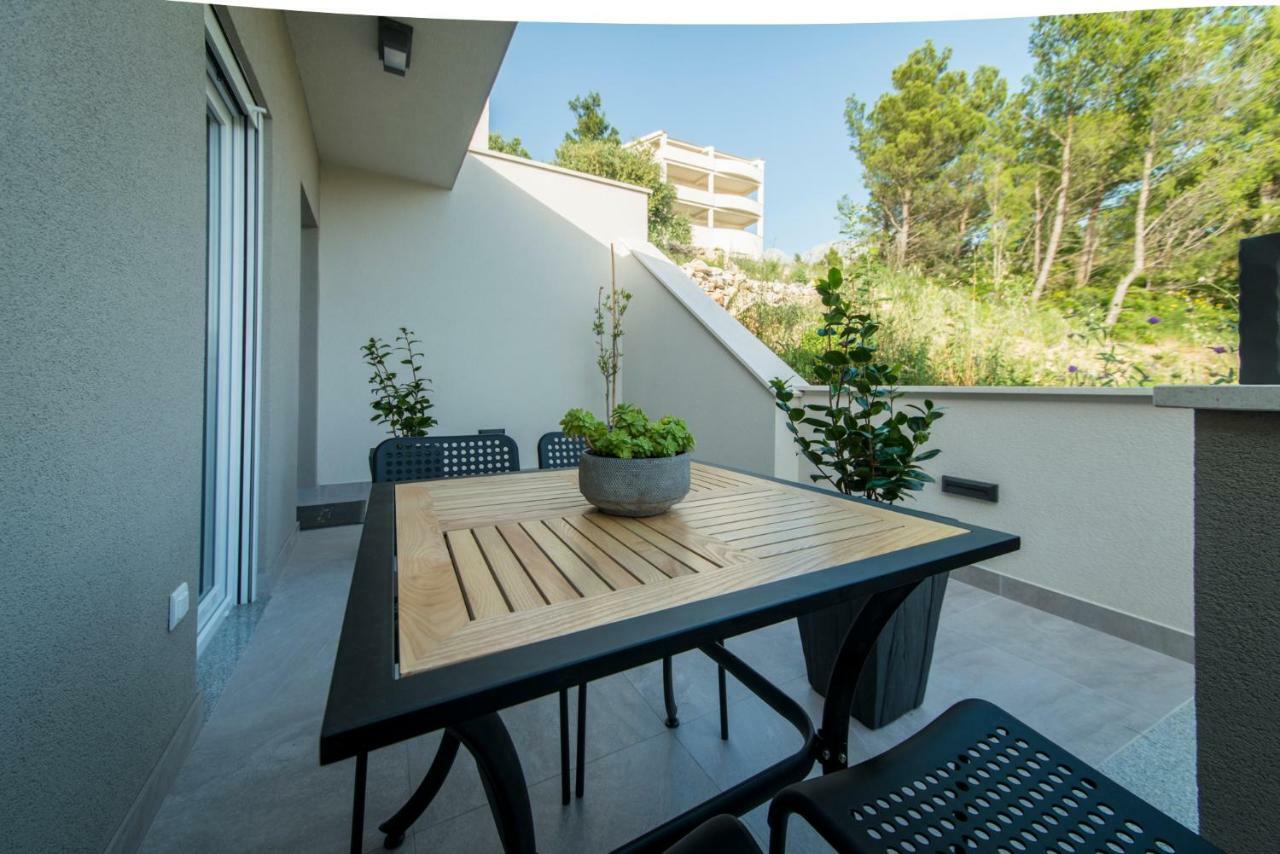 Apartmani Spiline - Mia Baska Voda Luaran gambar