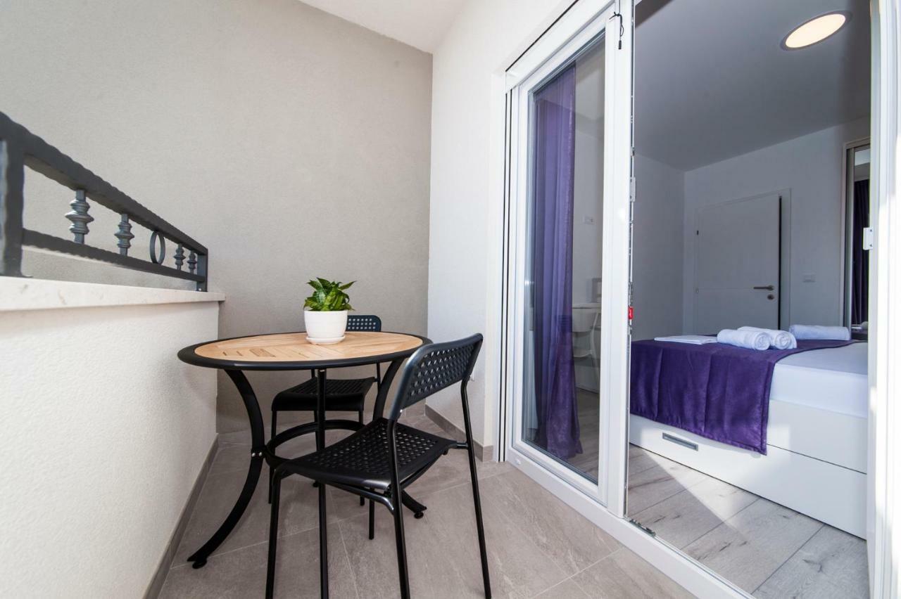 Apartmani Spiline - Mia Baska Voda Luaran gambar